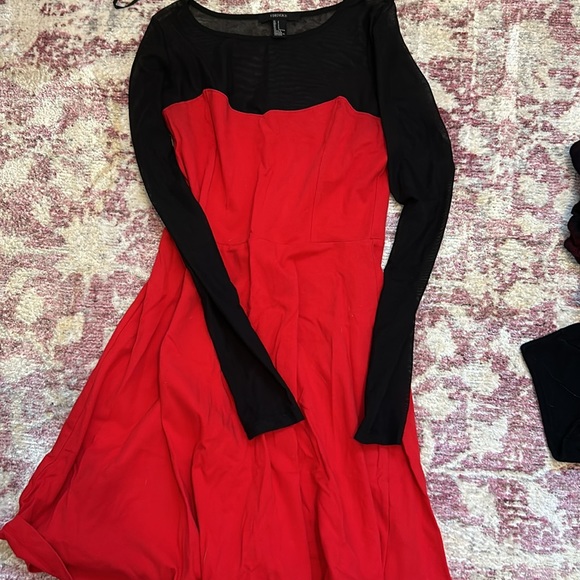 Women’s size small clothing bundle - Picture 2 of 7